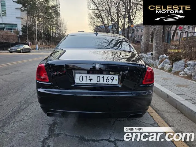 ROLLS-ROYCE Ghost 6.6 V12 2015 — photo 8 sur 21