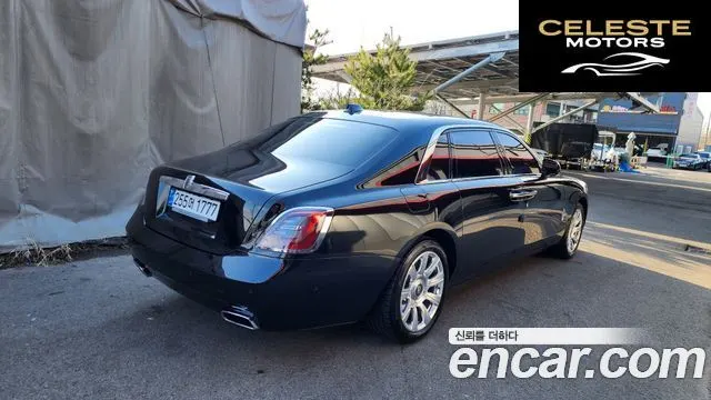 ROLLS-ROYCE Ghost 26.7 EWB V12 2024 — photo 2 sur 26