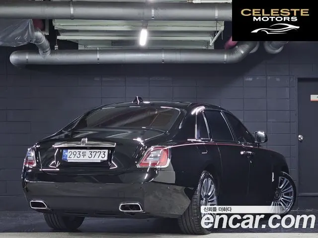 ROLLS-ROYCE Ghost 26.7 EWB V12 2022 — photo 4 sur 26