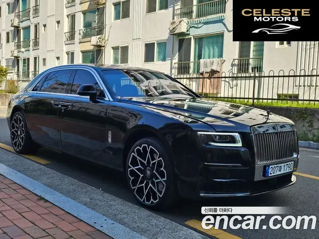ROLLS-ROYCE Ghost 6.6 EWB V12 2013 — photo 2 sur 26