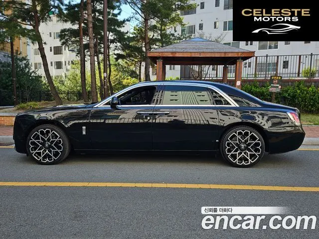 ROLLS-ROYCE Ghost 6.6 EWB V12 2013 — photo 3 sur 26