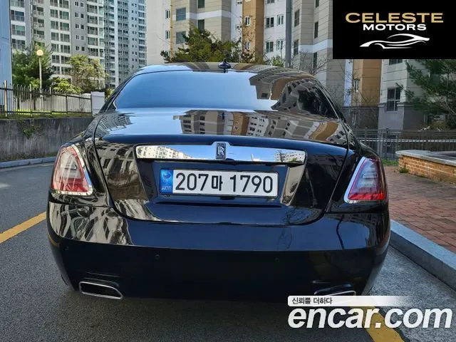 ROLLS-ROYCE Ghost 6.6 EWB V12 2013 — photo 6 sur 26