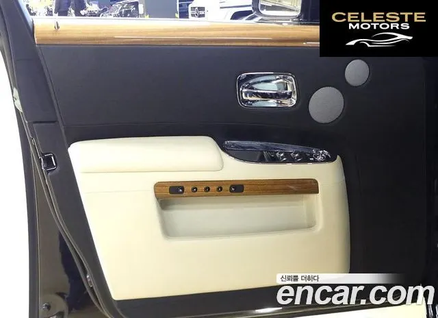 ROLLS-ROYCE Ghost 6.6 EWB V12 2016 — photo 11 sur 26
