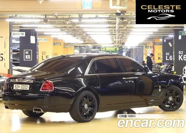 ROLLS-ROYCE Ghost 6.6 EWB V12 2016 — photo 3 sur 26