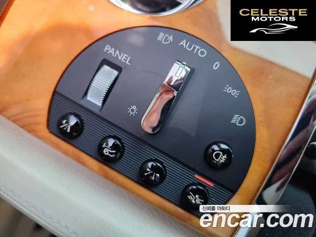 ROLLS-ROYCE Ghost 6.6 EWB V12 2013 — photo 10 sur 26