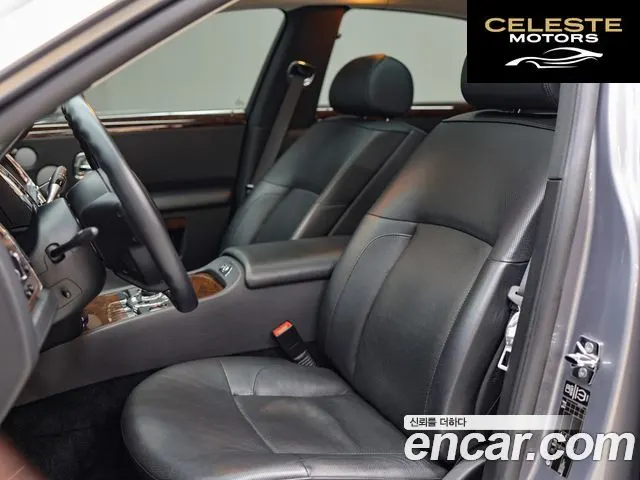 ROLLS-ROYCE Ghost 6.6 V12 2012 — photo 8 sur 26