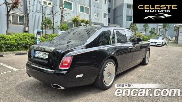 ROLLS-ROYCE Phantom 6.7 V12 2023 — photo 2 sur 26