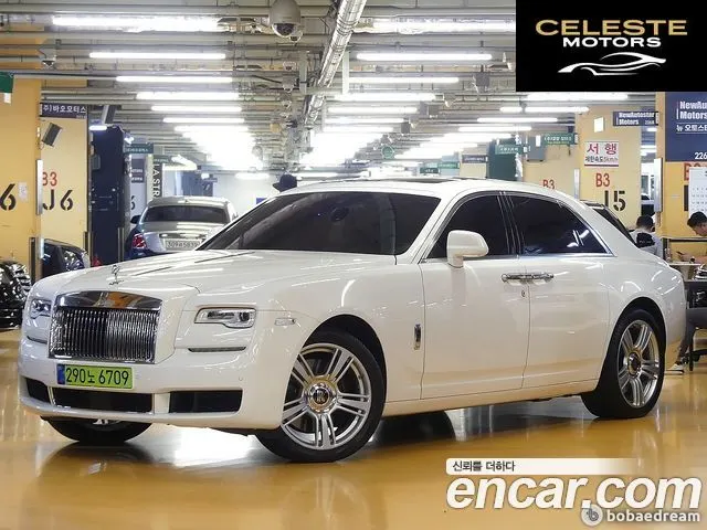 ROLLS-ROYCE Ghost 6.6 V12 2018 — photo 21 sur 26