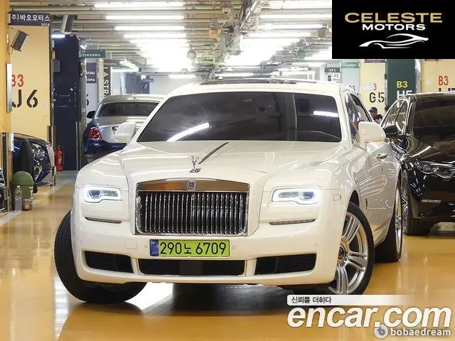 ROLLS-ROYCE Ghost 6.6 V12 2018 — photo 3 sur 26