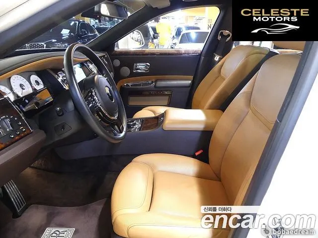 ROLLS-ROYCE Ghost 6.6 V12 2018 — photo 7 sur 26
