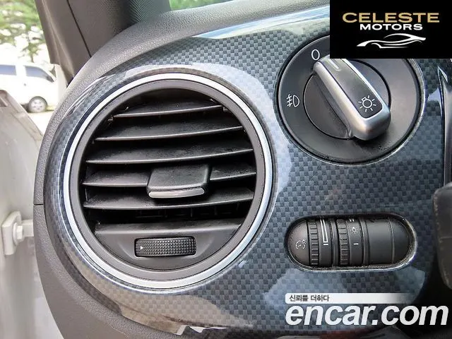 VOLKSWAGEN 2.0 TDI Premium 2013 — photo 10 sur 23