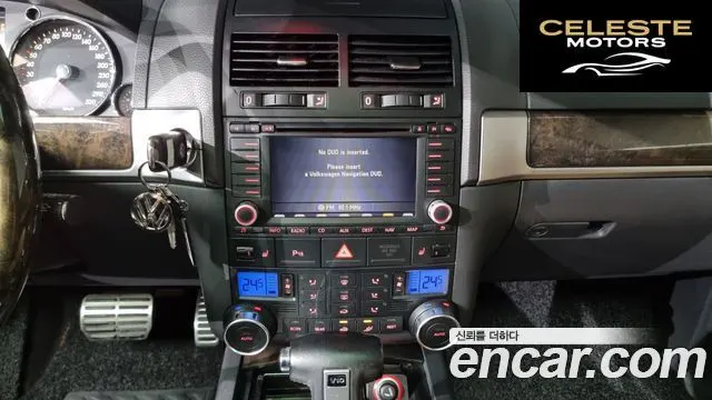 VOLKSWAGEN V10 5.0 TDI 2007 — photo 16 sur 20