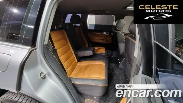 VOLKSWAGEN V10 5.0 TDI 2007 — photo 19 sur 20