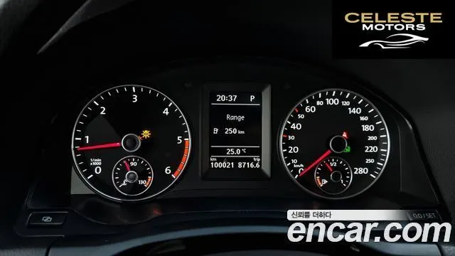 VOLKSWAGEN 2.0 TDI R-Line 2012 — photo 8 sur 20