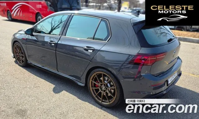 VOLKSWAGEN 82.0 GTI 2024 — photo 11 sur 26