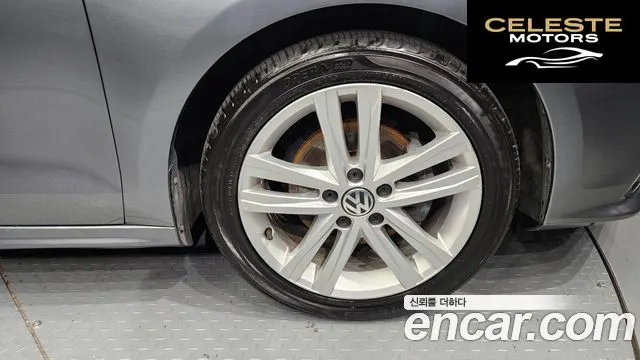 VOLKSWAGEN 2.0 TDI Premium 2015 — photo 5 sur 20