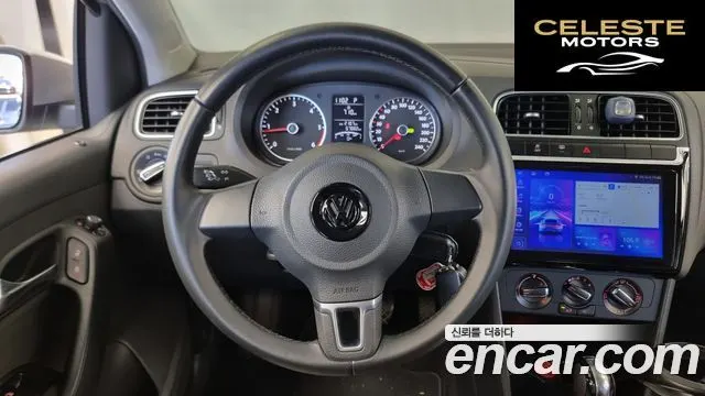 VOLKSWAGEN 1.6 TDI R-Line 2013 — photo 13 sur 26