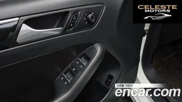 VOLKSWAGEN 2.0 TDI Premium 2015 — photo 17 sur 20