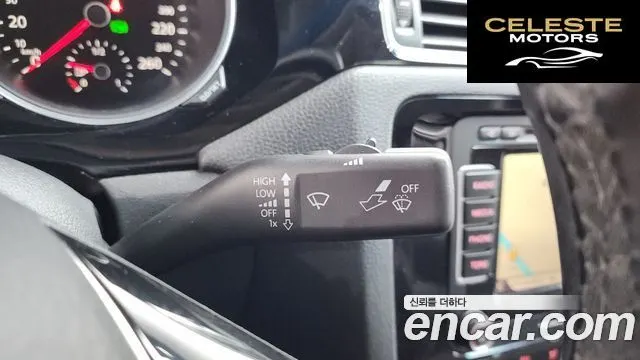 VOLKSWAGEN 2.0 TDI Premium 2015 — photo 15 sur 20