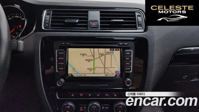 VOLKSWAGEN 2.0 TDI Premium 2015 — photo 16 sur 20