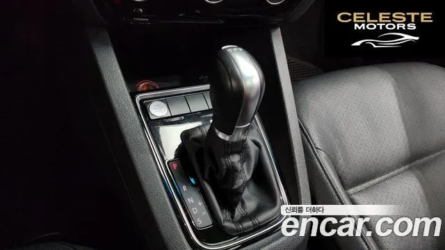 VOLKSWAGEN 2.0 TDI Premium 2015 — photo 9 sur 20