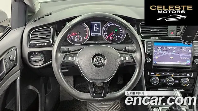 VOLKSWAGEN 71.4 TSI Premium 2014 — photo 13 sur 20