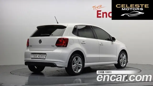 VOLKSWAGEN 1.6 TDI R-Line 2014 — photo 2 sur 20