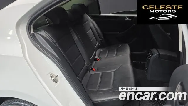VOLKSWAGEN 2.0 TDI Premium 2016 — photo 12 sur 20