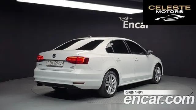 VOLKSWAGEN 2.0 TDI Premium 2016 — photo 2 sur 20