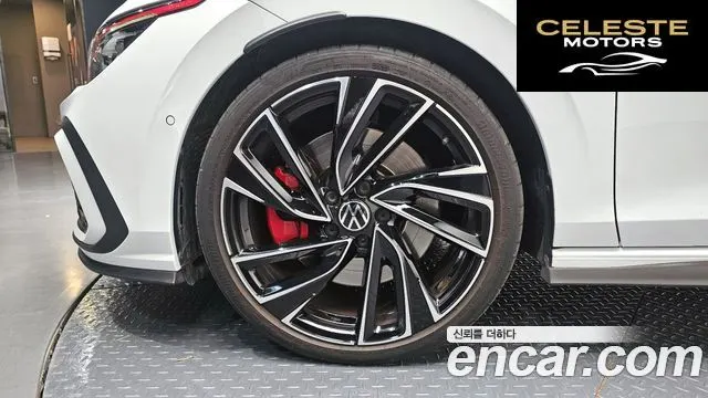VOLKSWAGEN 82.0 GTI 2024 — photo 5 sur 26
