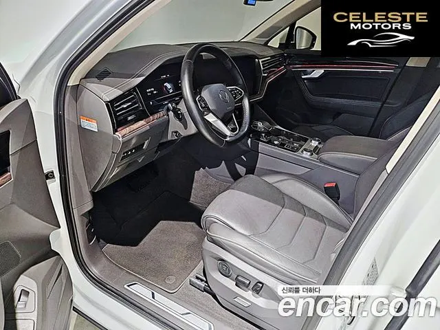 VOLKSWAGEN 33.0 TDI 2023 — photo 10 sur 25