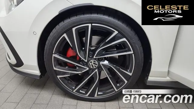 VOLKSWAGEN 82.0 GTI 2023 — photo 5 sur 20