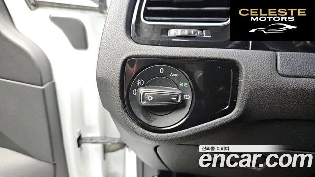 VOLKSWAGEN 72.0 TDI Premium 2015 — photo 18 sur 20