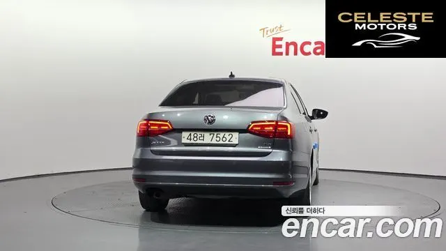 VOLKSWAGEN 2.0 TDI Premium 2015 — photo 4 sur 20