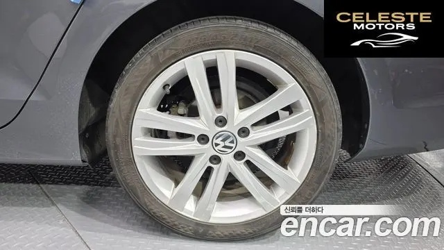 VOLKSWAGEN 2.0 TDI Premium 2015 — photo 5 sur 20