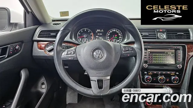 VOLKSWAGEN 2.5 2013 — photo 13 sur 20