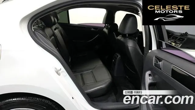 VOLKSWAGEN 2.0 TDI Premium 2015 — photo 12 sur 20
