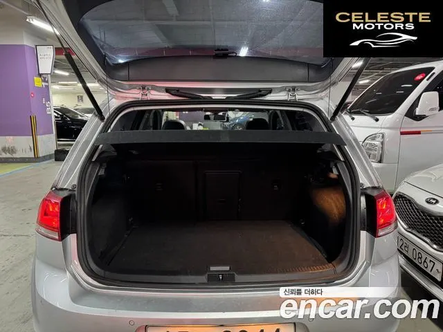 VOLKSWAGEN 71.4 TSI Premium 2016 — photo 19 sur 25