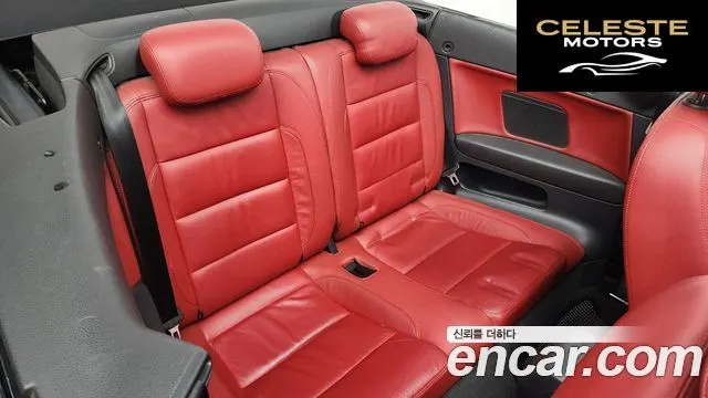 VOLKSWAGEN 62.0 TDI Cabriolet 2012 — photo 12 sur 20