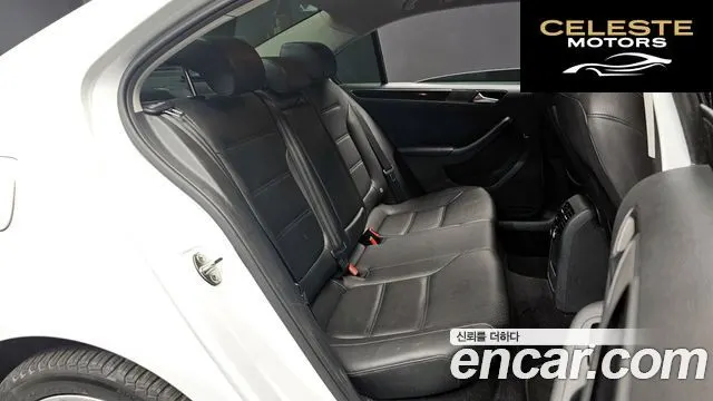 VOLKSWAGEN 2.0 TDI Premium 2015 — photo 12 sur 20