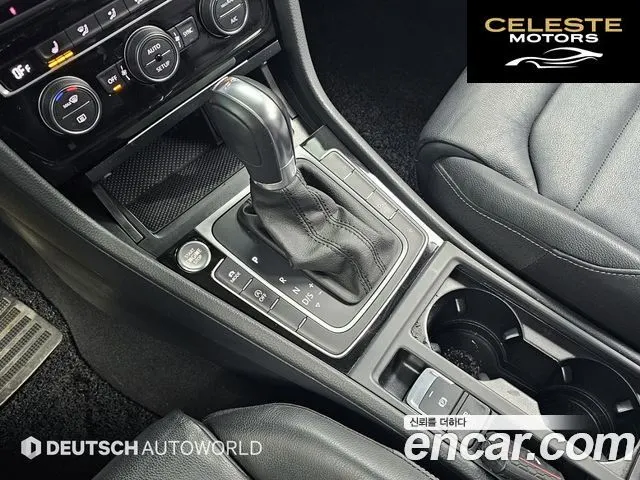VOLKSWAGEN 71.4 TSI Premium 2014 — photo 9 sur 26