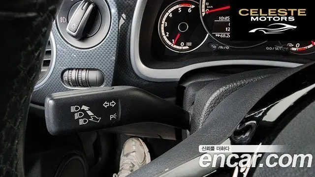 VOLKSWAGEN 2.0 TDI Premium 2013 — photo 18 sur 20
