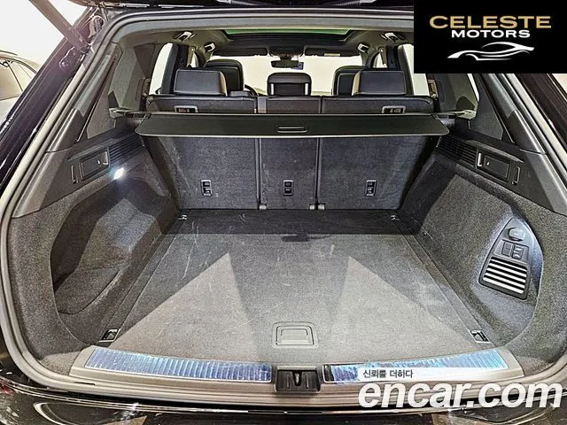 VOLKSWAGEN 33.0 TDI R-Line 2023 — photo 20 sur 26