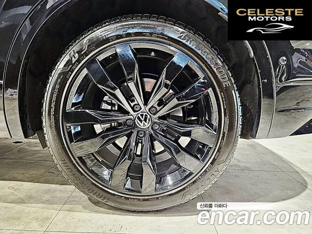 VOLKSWAGEN 33.0 TDI R-Line 2023 — photo 5 sur 26