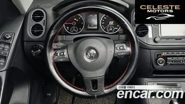 VOLKSWAGEN 2.0 TDI Premium 2014 — photo 14 sur 20