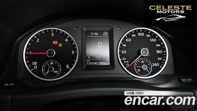 VOLKSWAGEN 2.0 TDI Premium 2014 — photo 8 sur 20