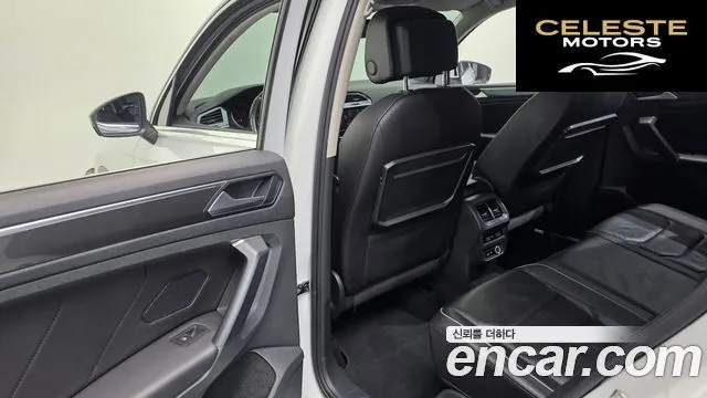 VOLKSWAGEN 22.0 TDI Premium 2020 — photo 18 sur 20
