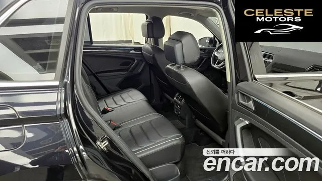 VOLKSWAGEN 22.0 TDI Premium 2022 — photo 12 sur 26