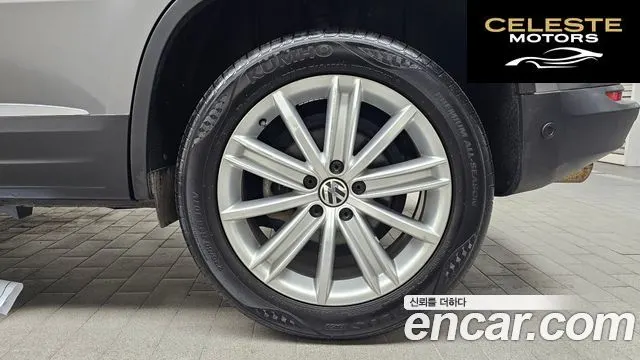 VOLKSWAGEN 2.0 TDI Premium 2013 — photo 5 sur 20
