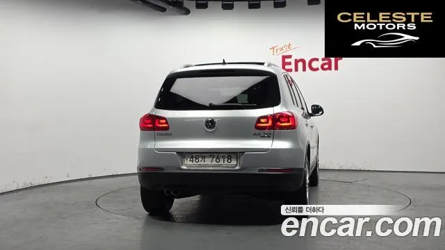 VOLKSWAGEN 2.0 TDI Premium 2014 — photo 4 sur 20